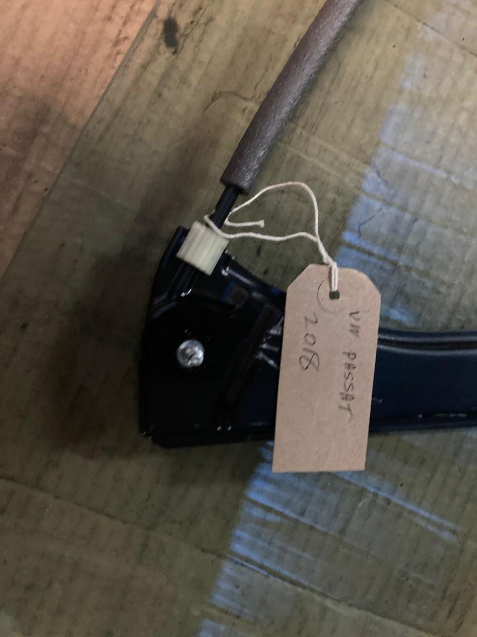 VW Passat B8 (2018) Front Window Regulator Mechanism 3G0837461C