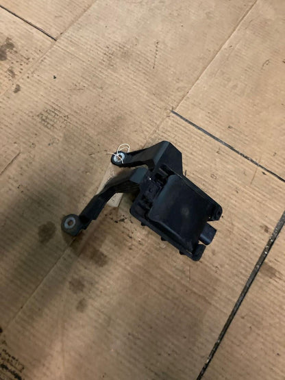 VW Golf MK8 Rear Right Blind Spot Sensor Radar Module Holder Bracket 5H690745B