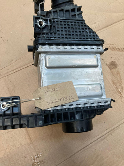 Volvo V60 MK2 2022-23 Intercooler Radiator 32249372