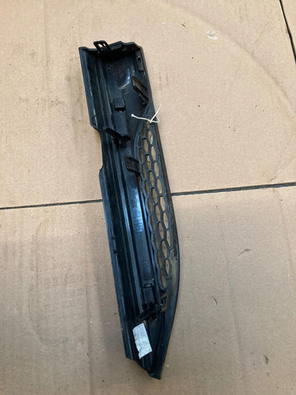 LAND ROVER EVOQUE FRONT RIGHT UPPER FENDER WING GRILL BJ32280B10 USED