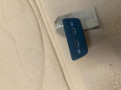 VW GOLF Mk8 / POLO Mk6 / T-ROC Rear USB-C Module 2G6035954 USED
