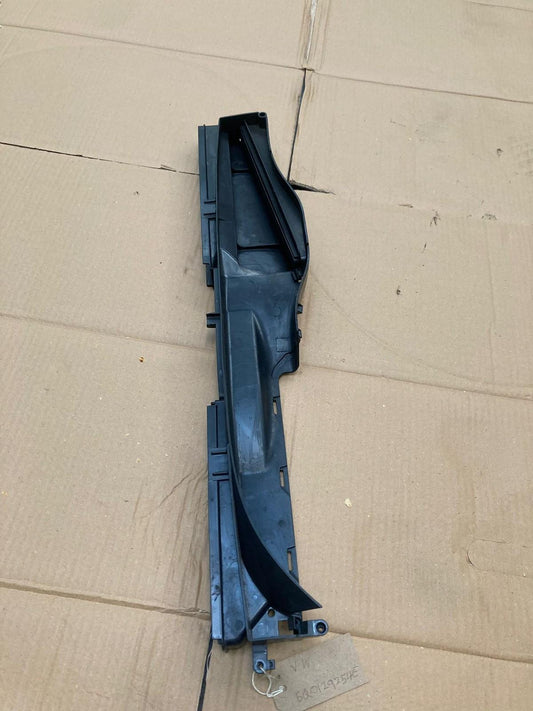 Volkswagen Golf MK8 Air Intake Duck Guide 5Q0129254E