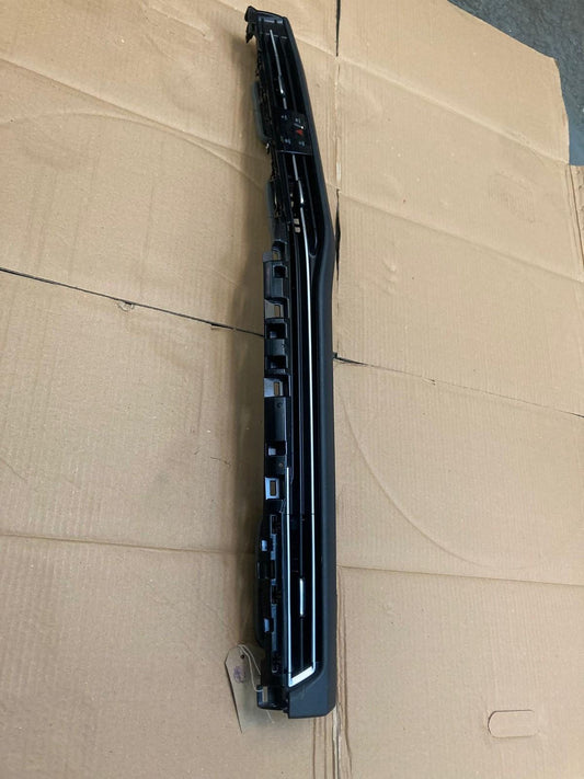 Volkswagen Golf Mk8 2019-23 Dashboard Centre Air Vent Panel 5H2858711J