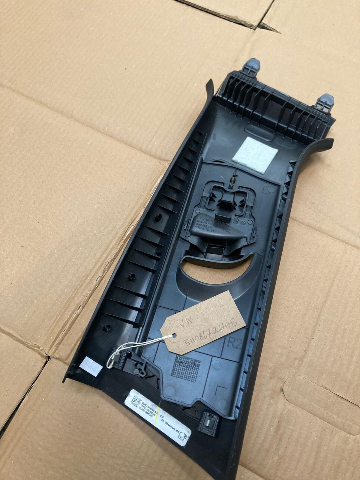 Volkswagen Golf Mk8 CD1 20-24 RH B-Pillar Trim 5H0867244B