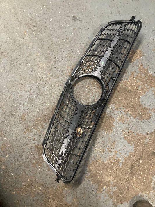 Mercedes C-Class (2007-2014) Diamond Style Front Radiator Grille W204