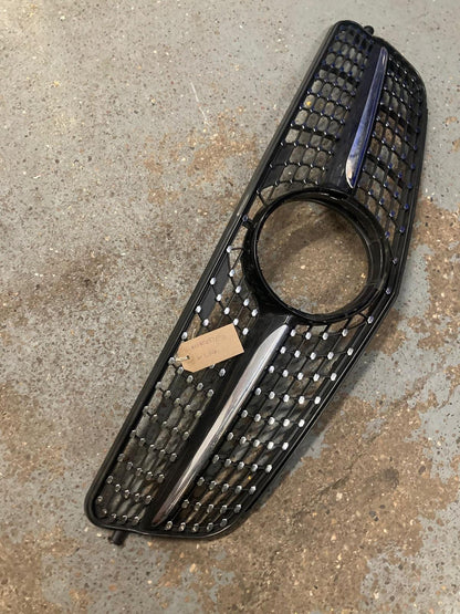 Mercedes C-Class (2007-2014) Diamond Style Front Radiator Grille W204