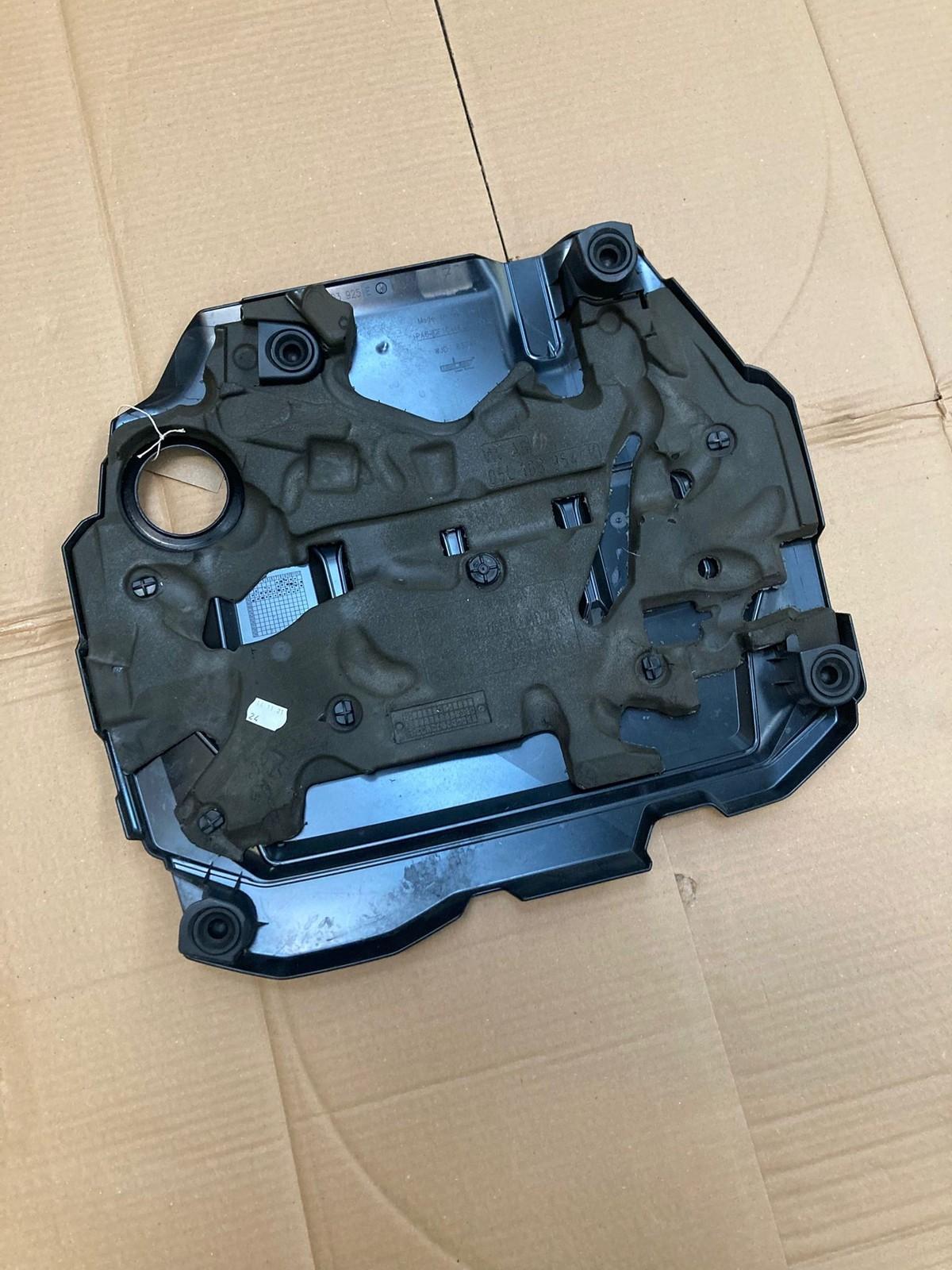 Volkswagen Skoda/Audi/Golf 2020-2024 2.0 TDI Engine Cover 05L103925E