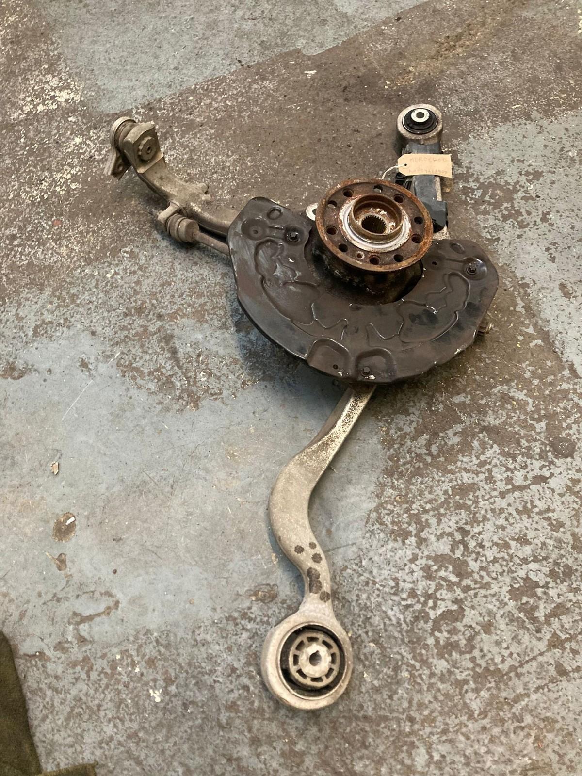 Mercedes GLC C-Class (2013 onwards) Front Left Wheel Bearing Housing A0004217900