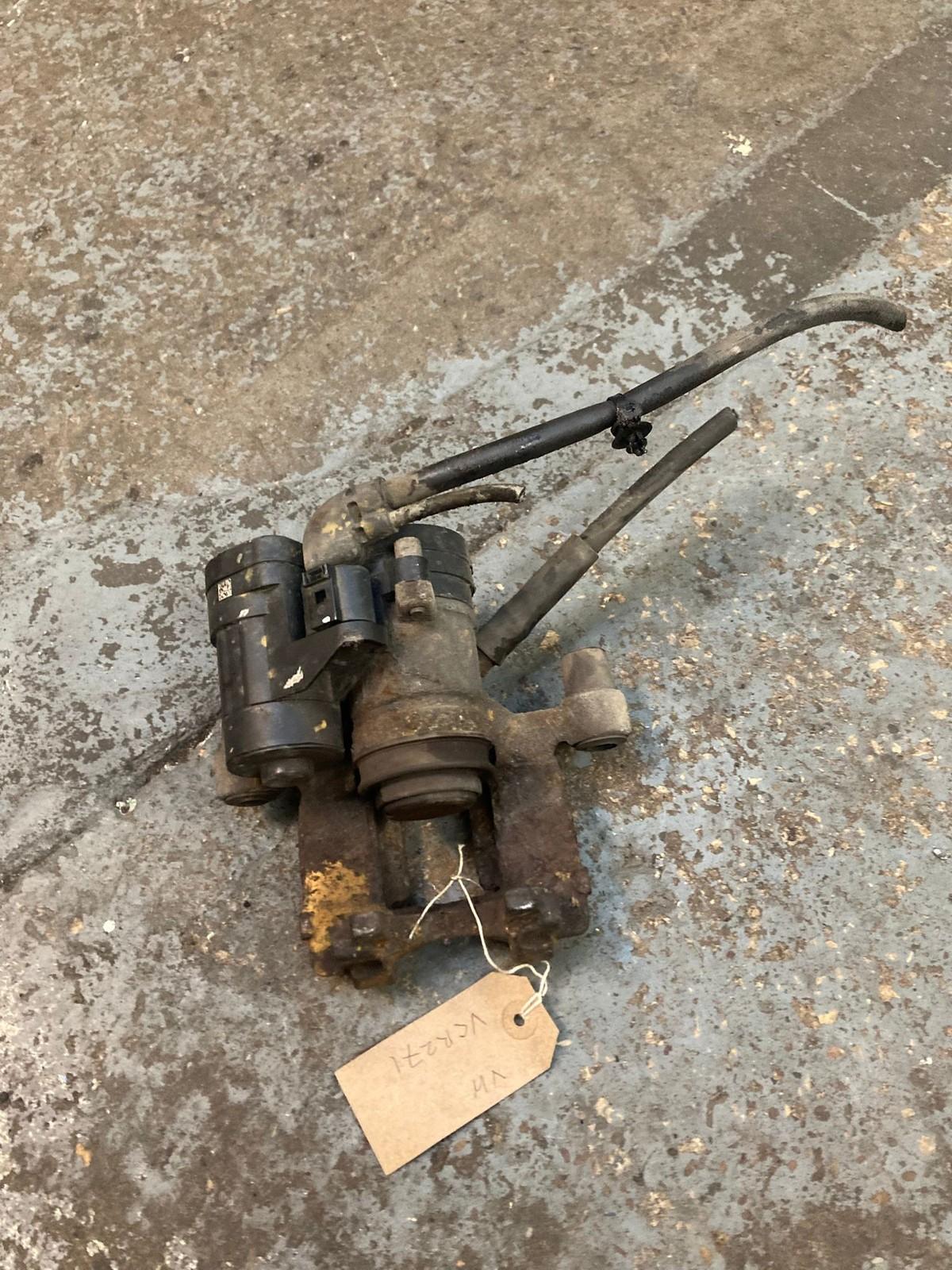 VW Golf Mk7 (2012-2021) Rear Right Brake Caliper VCR271