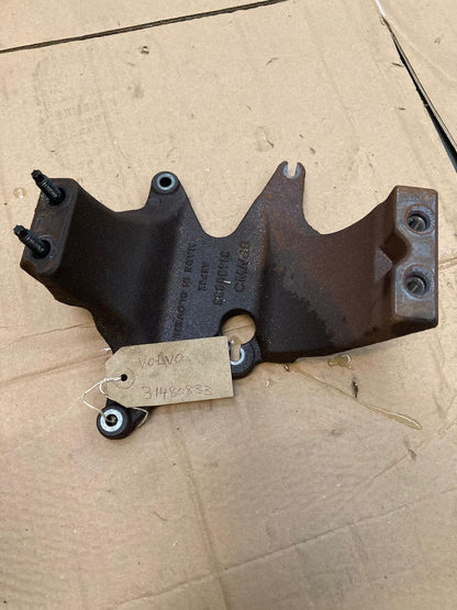 Volvo S60 (2022 -2025) Engine Exhaust System Pipe Mount Bracket 31480833