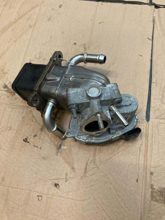 Volvo V60, XC60 2021/2022 MK2 EGR Valve Cooler 30668658