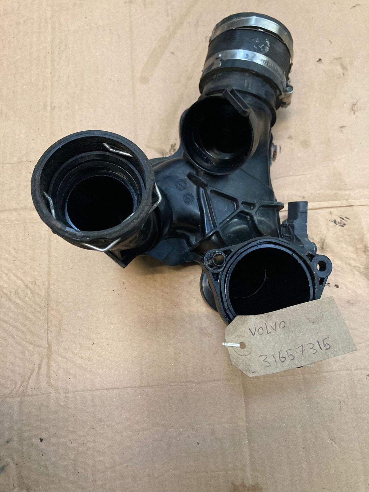 Volvo XC60 XC90 S90 V90 (2017 onwards) MK2 Charge Intercooler Air Pipe 31657315