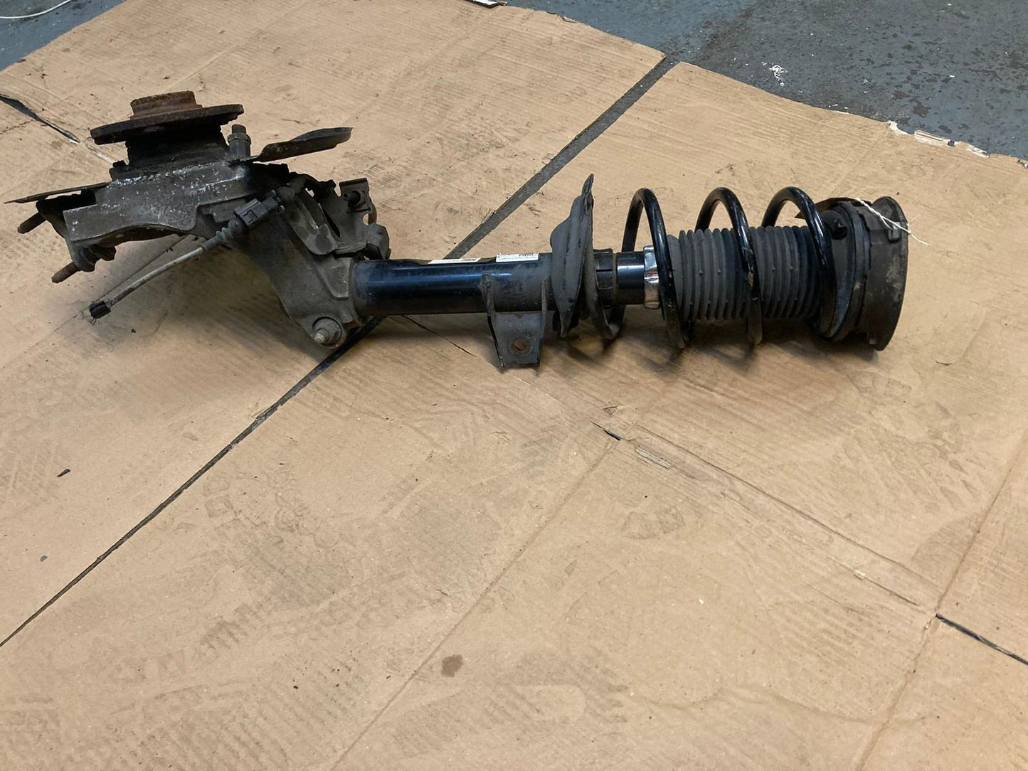 VW GOLF 2013-2019 MK7 GTD DRIVERS SIDE FRONT SUSPENSION LEG 5Q0413031CJ