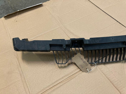 Volkswagen Golf MK7(2015-2018) 5G Rear Bumper Centre Bracket 5Q6807863C