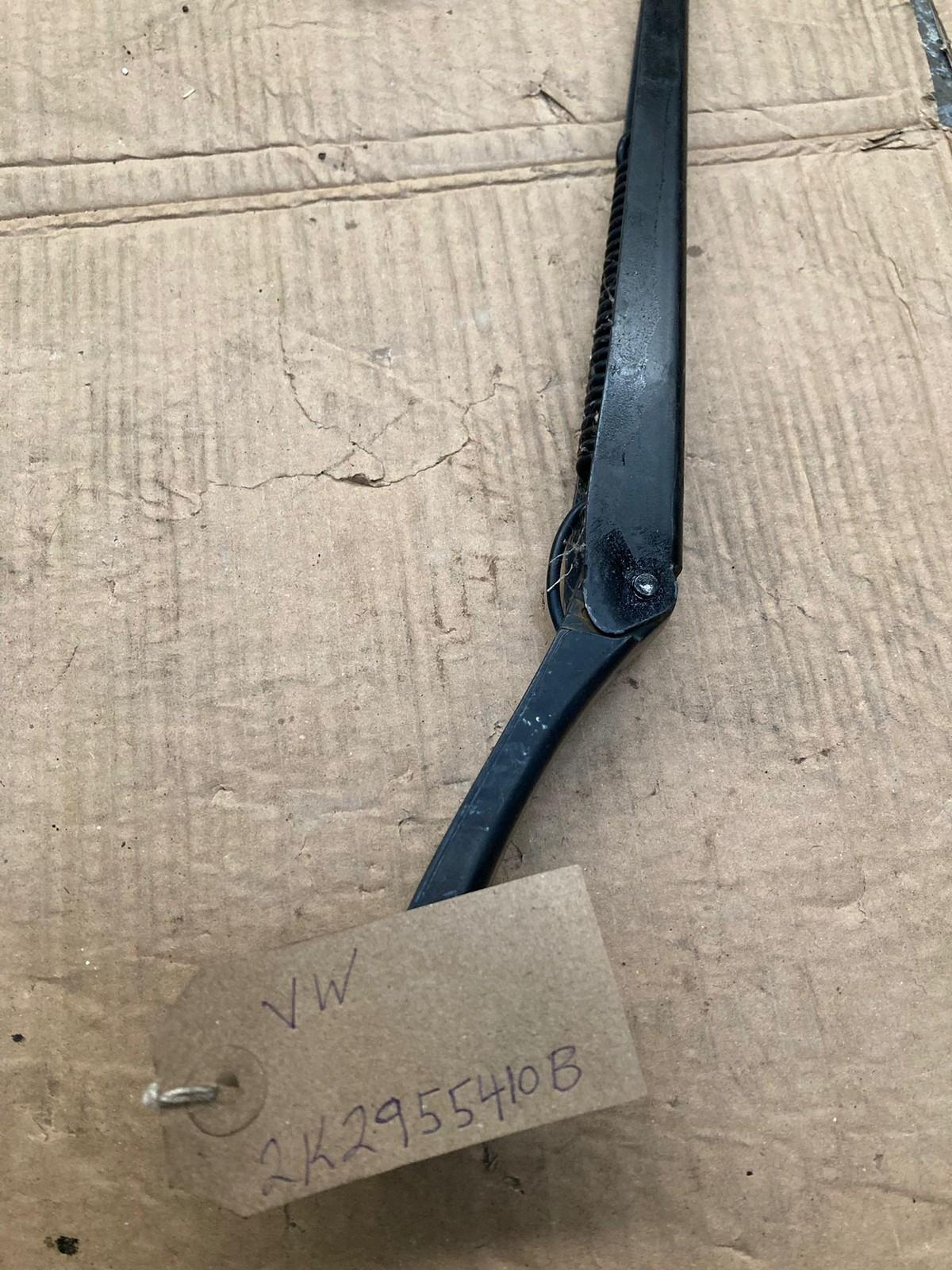 Volkswagen Caddy / Touran (2007-2016) Front Right Wiper Arm 2K2955409B