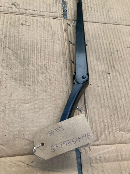 SEAT Ateca Mk1 2016-2025 Front Wiper Arm 577955409B