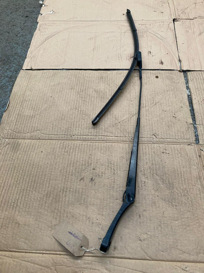 SEAT Ateca Mk1 2016-2025 Front Wiper Arm 577955409B