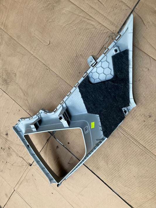 SEAT Ateca KH7 (2016-2024) Right Rear C‑Pillar Trim 575867288A