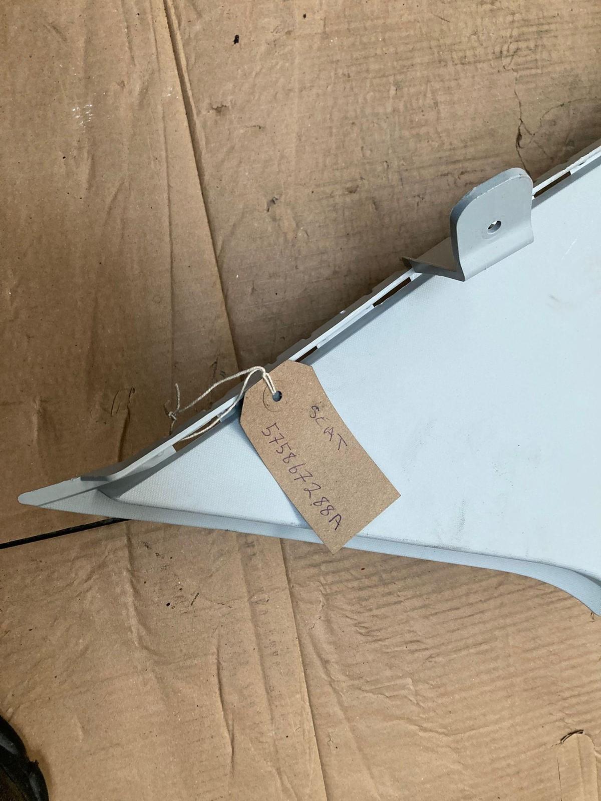 SEAT Ateca KH7 (2016-2024) Right Rear C‑Pillar Trim 575867288A