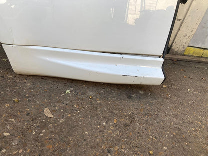 Range Rover Sport L494 2015-2019 rear driver side door