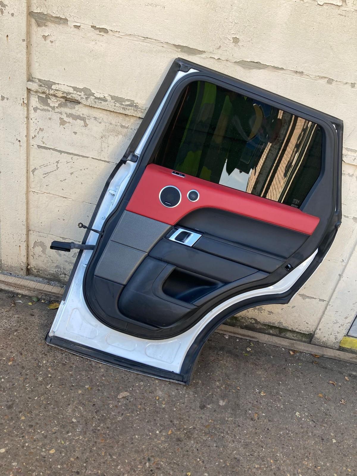 Range Rover Sport L494 2015-2019 rear driver side door