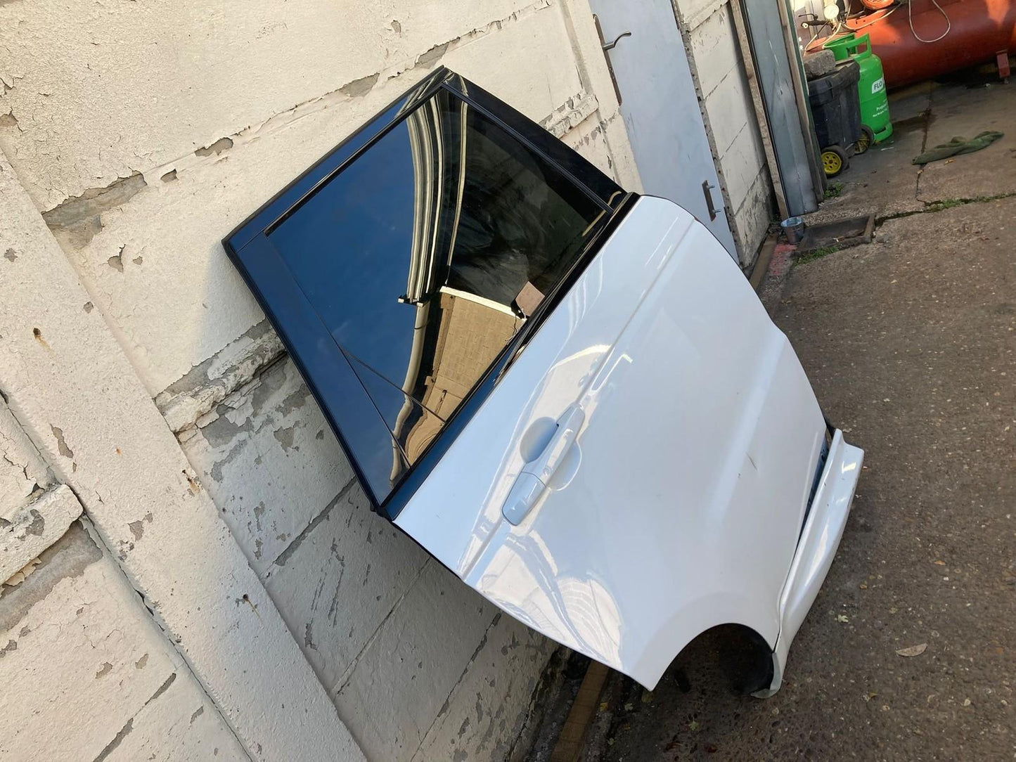 Range Rover Sport L494 2015-2019 rear driver side door