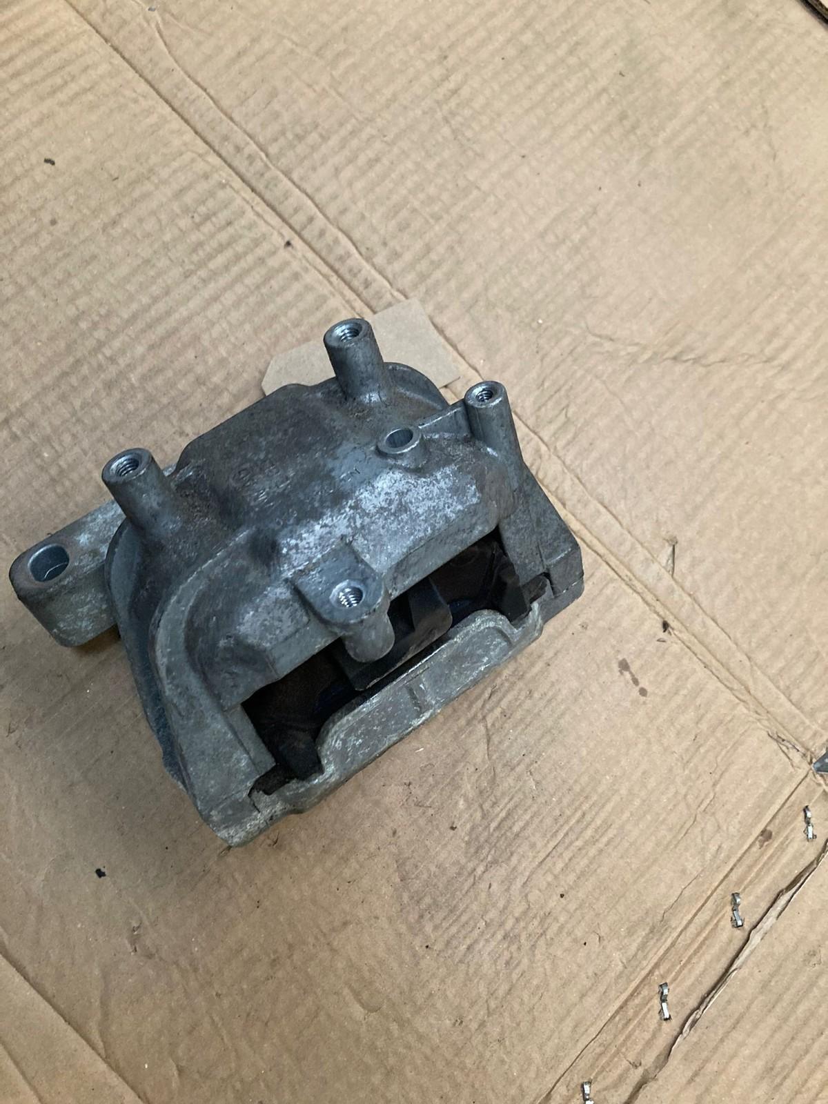 Volkswagen Passat/Audi/Skoda 2006-2014 Engine Mount Right Front 1K0199262CM