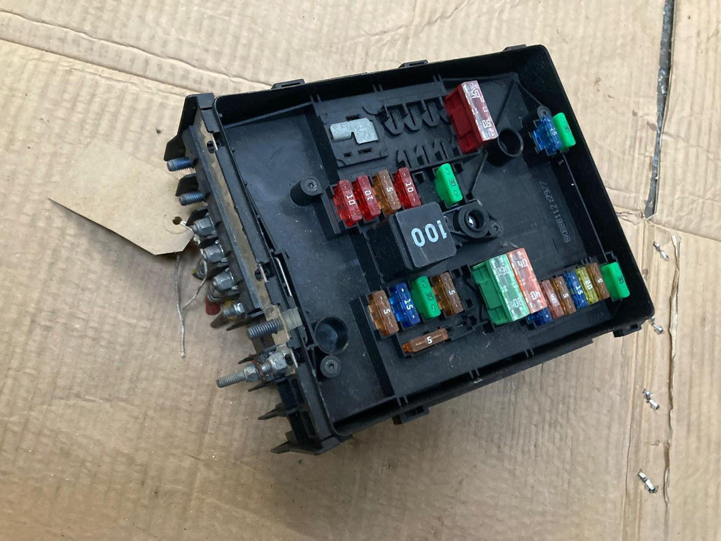 Skoda Octavia 2 (2005-13) Engine Bay Fuse Box/Relay Plate 1K0937125D