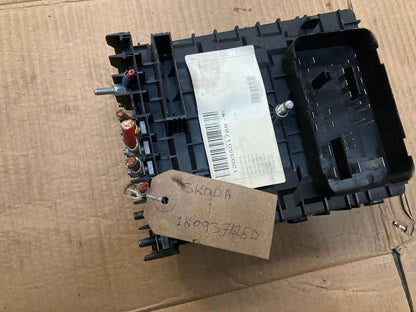 Skoda Octavia 2 (2005-13) Engine Bay Fuse Box/Relay Plate 1K0937125D