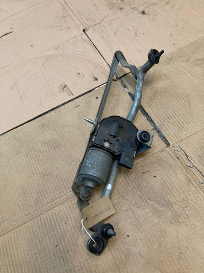 Volkswagen Touran 2010‑2015 Front RHD Wiper Motor & Linkage 3397021385