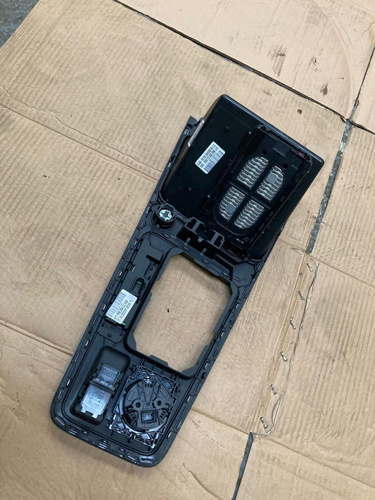 Seat Ateca (2016-24) Centre Console Trim Panel/Wireless Charging Pad 577858329A