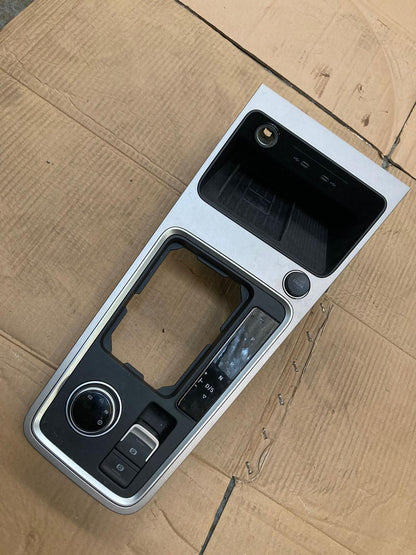 Seat Ateca (2016-24) Centre Console Trim Panel/Wireless Charging Pad 577858329A