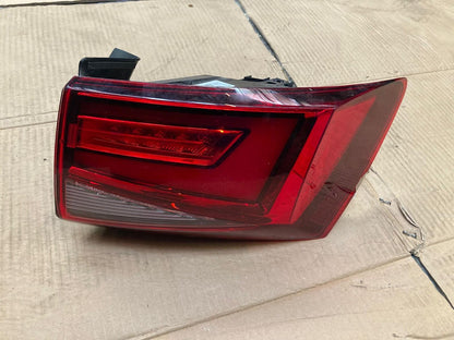SEAT ATECA 2024 KH7 Rear Right Taillight 575945208E