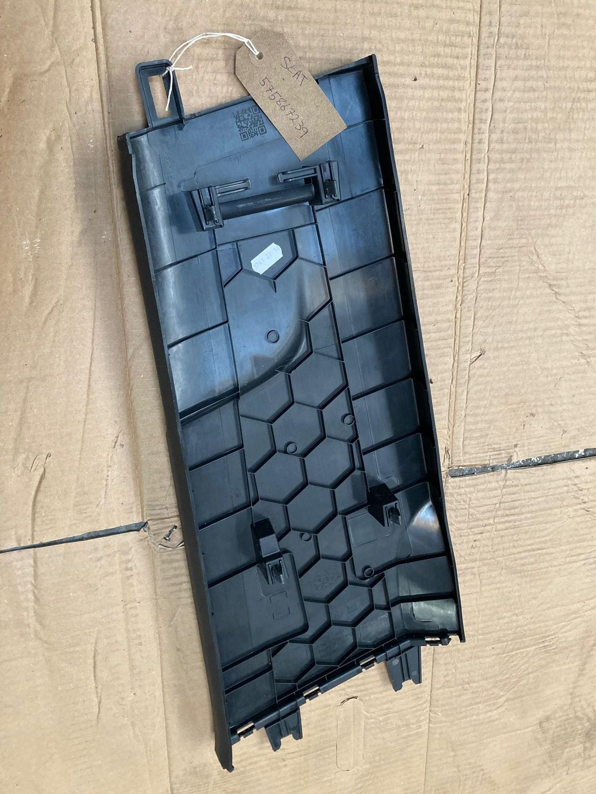 SEAT Ateca 2016-Present Left Lower B Pillar Trim 575867239