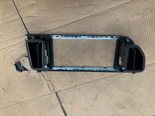 SEAT Ateca 2016-20 Centre Dashboard Vent Trim Cover 577820951