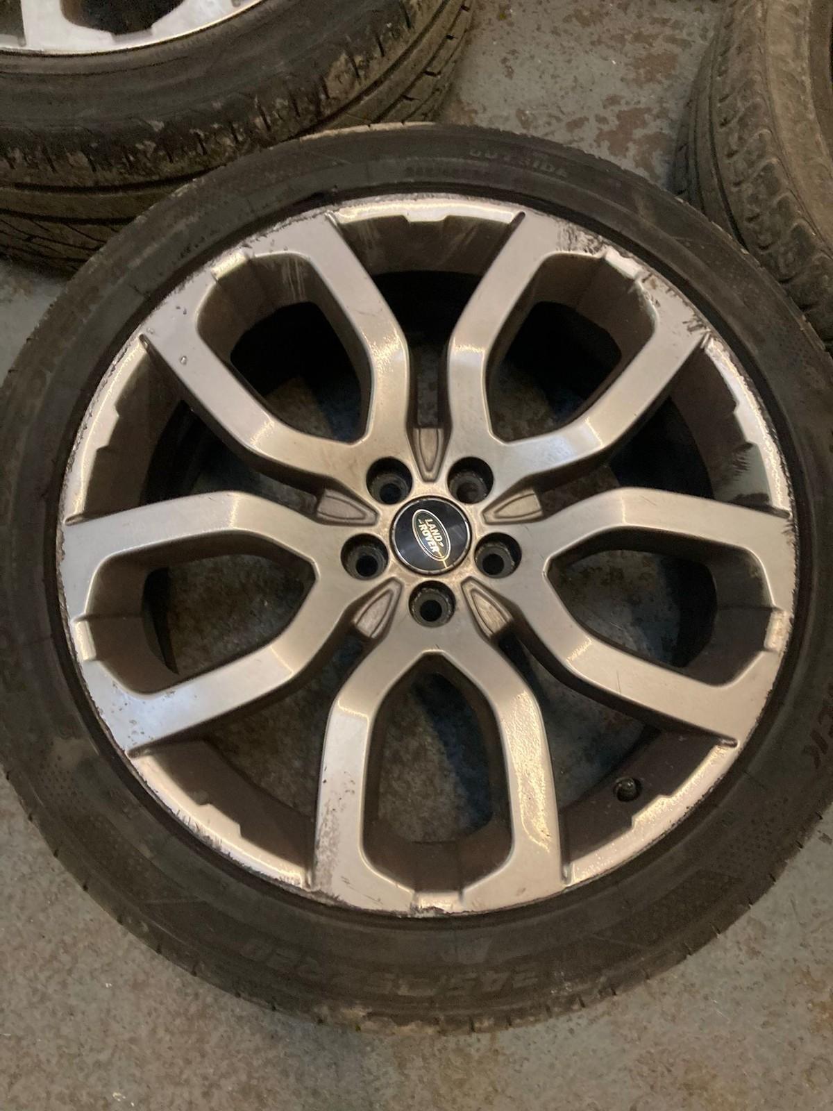 Range Rover Sport 245/45ZR20 Tyre 20 Inch – Fits L494 2014-2022