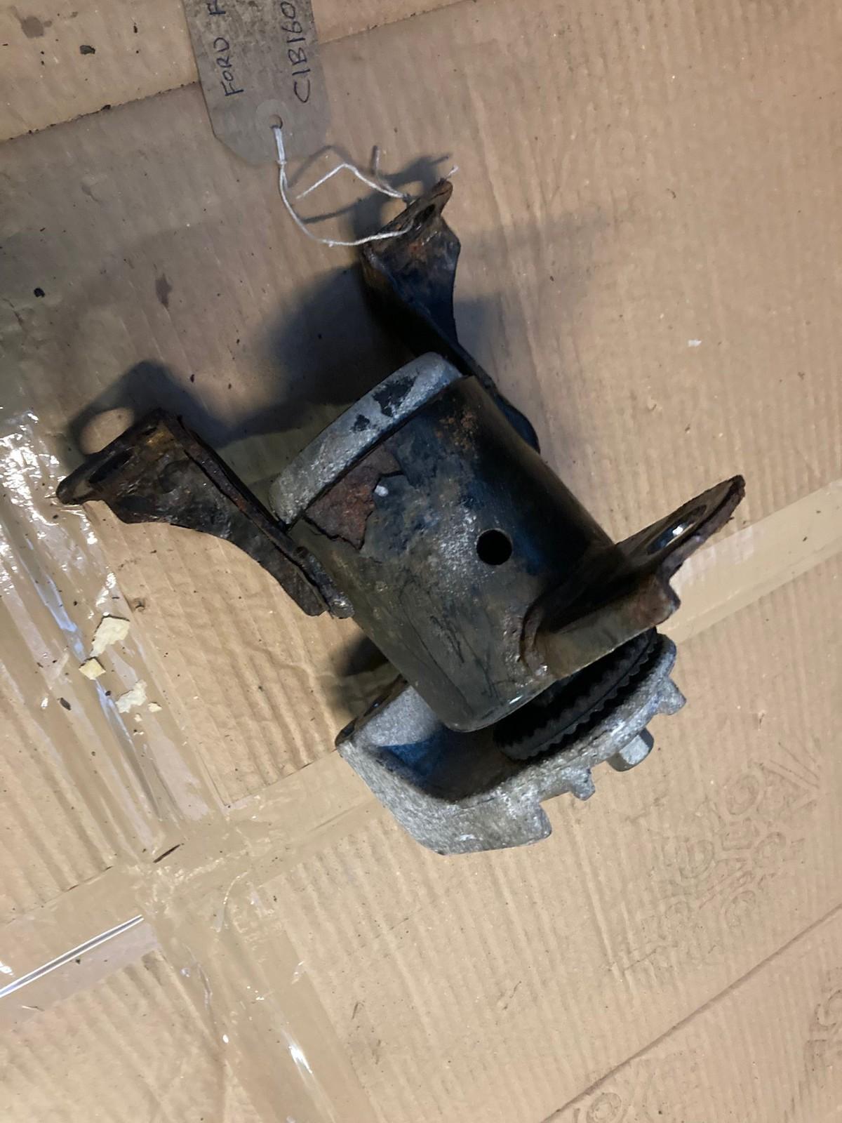 Ford Fiesta Mk7 (2013-2017) Right Engine Mount Bracket C1B16F012AD