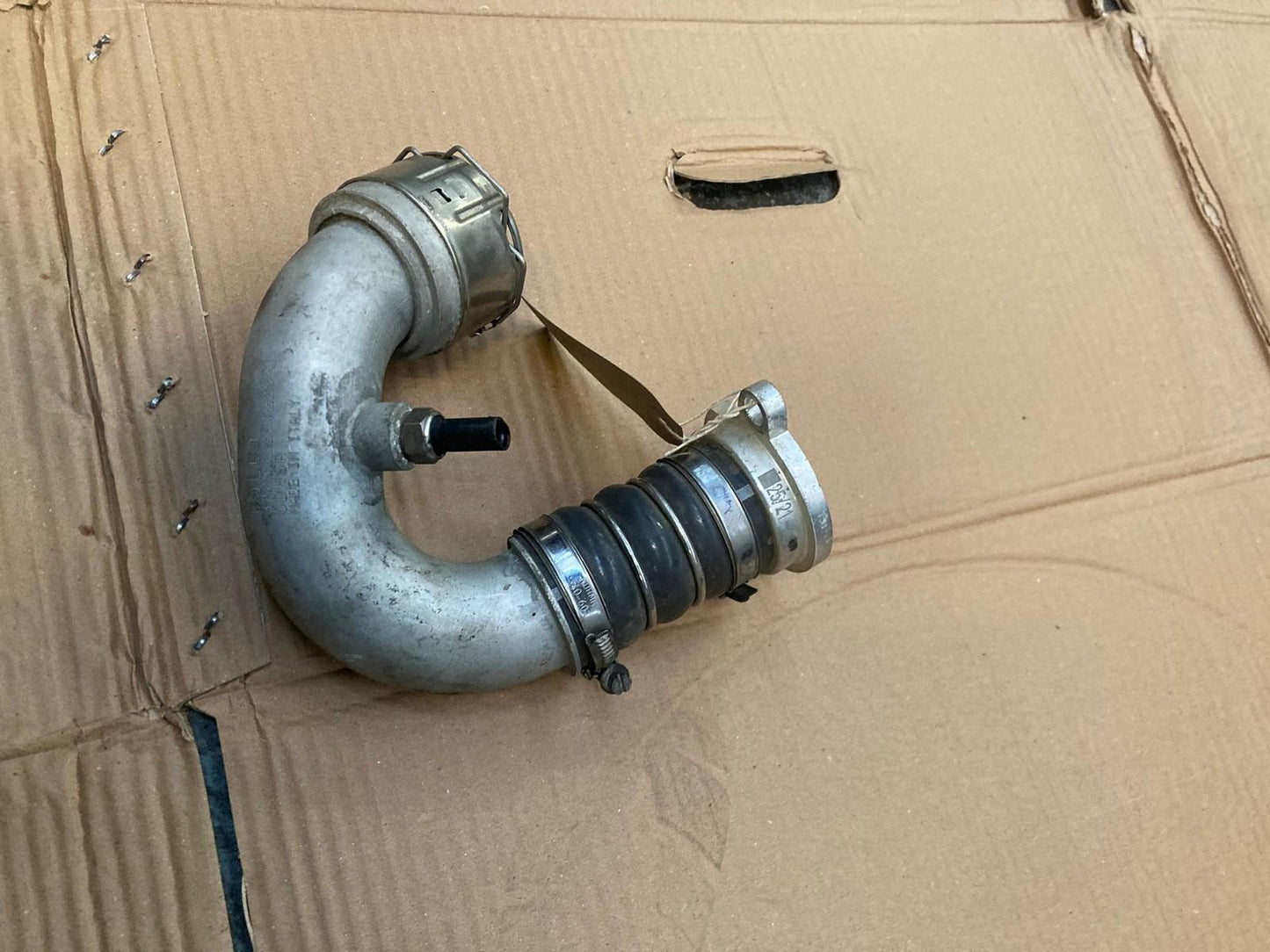Volvo XC60 (2014-2017) Intercooler Pipe 32283228C