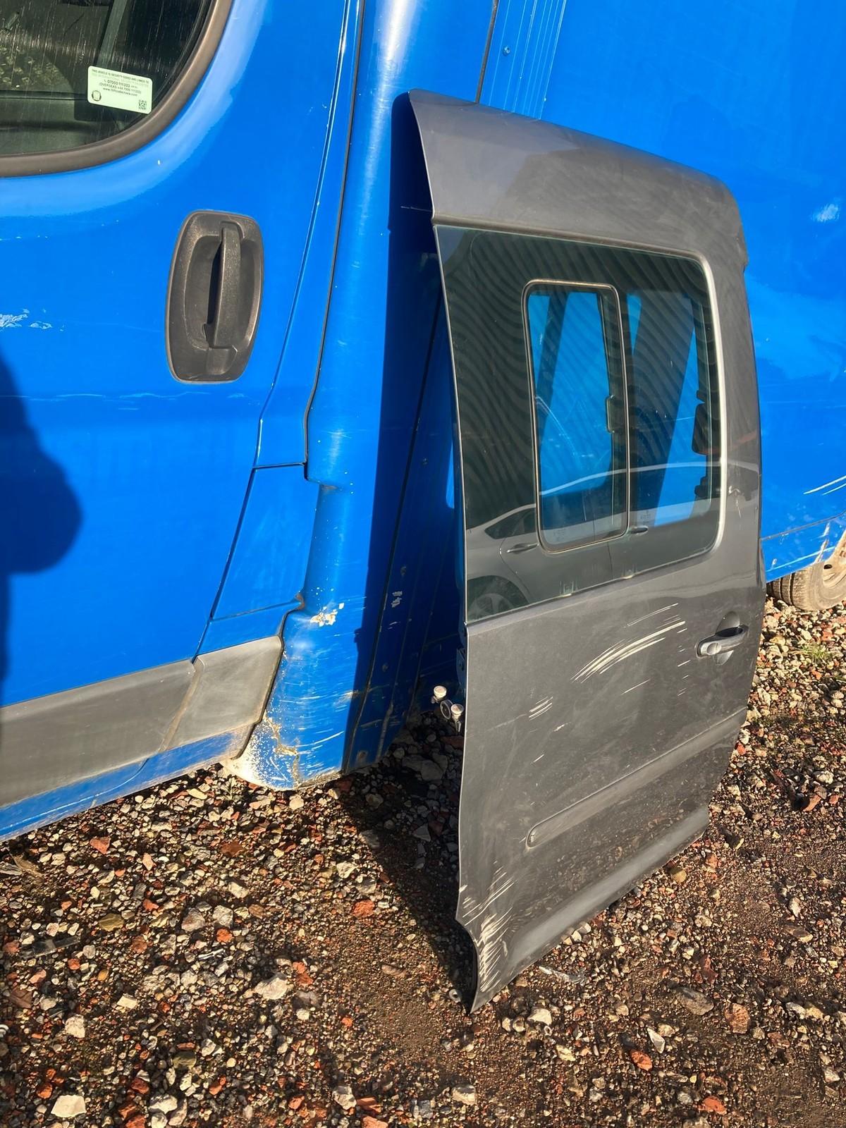 VW Caddy MK3 (2004-2015) Driver Side Sliding Door