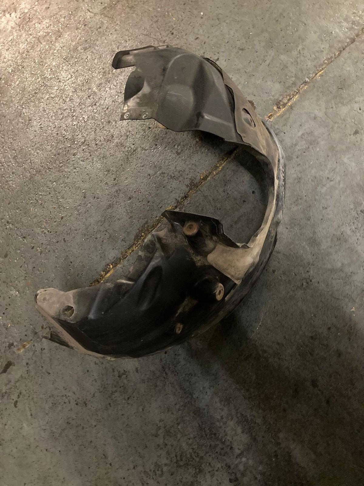 Ford Transit Connect (2013-Present) Front Left Inner Fender Splash Guard