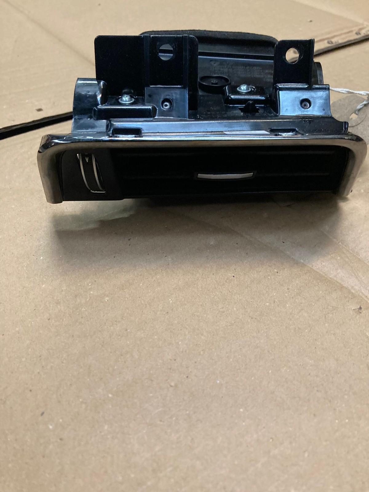 Range Rover Evoque L551 2019–2023 Dashboard Air Vent Right Side KD2018B09DB