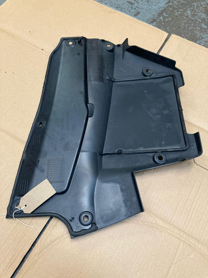 Range Rover Evoque L551 2019-2024 Front Right Engine Undertray Splash Panel