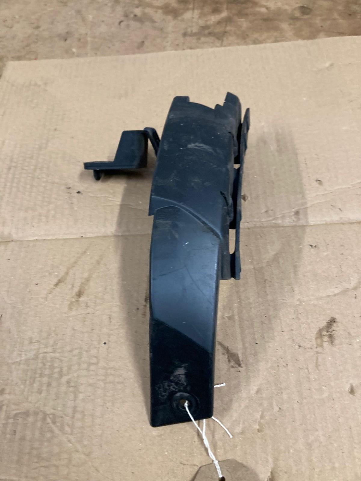 Range Rover Evoque L551 2018–2024 Rear Right Bumper Bracket K8D217A881A