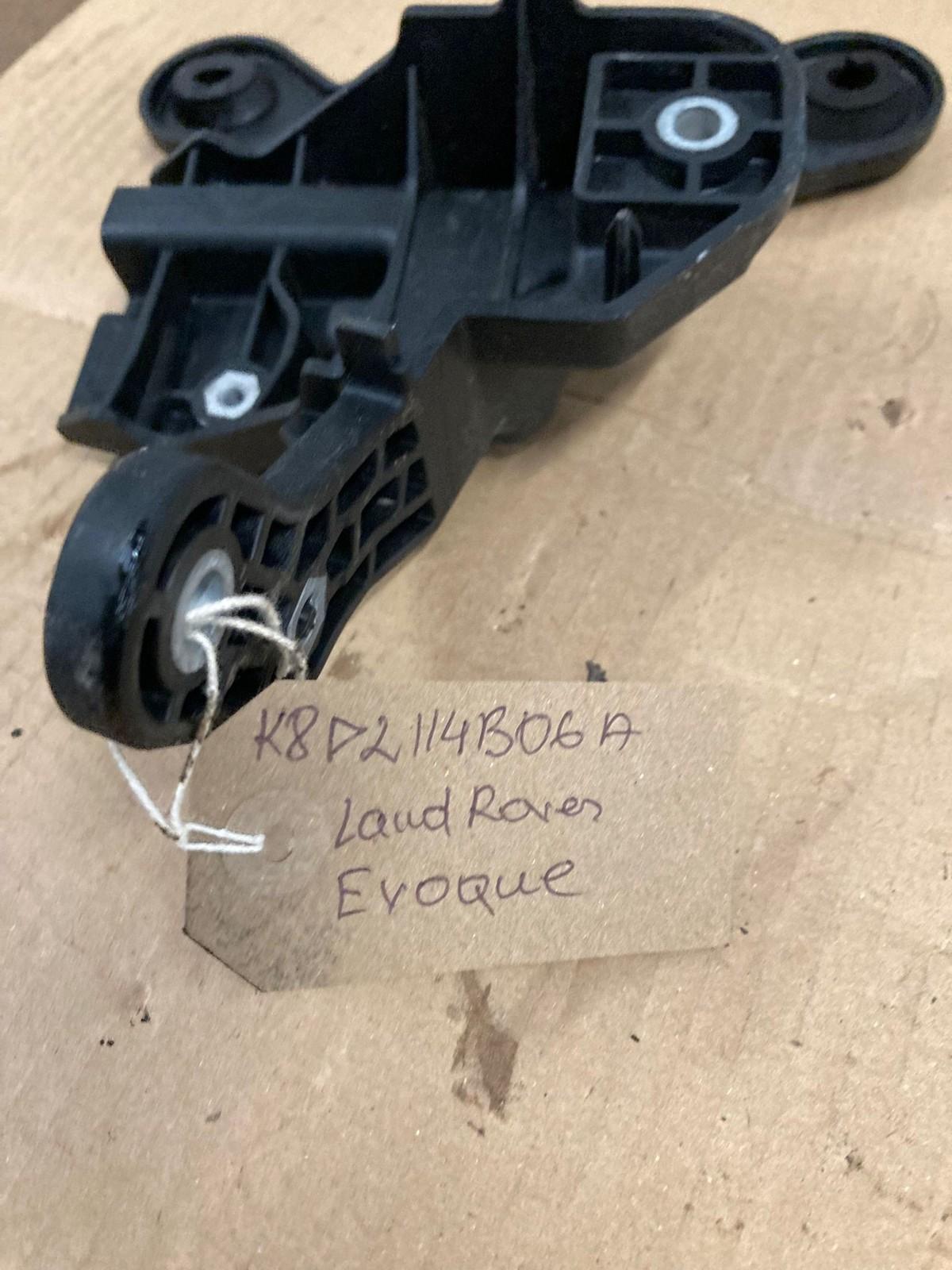 Range Rover Evoque L551 2018–2024 Battery Mounting Bracket K8D2114B06A
