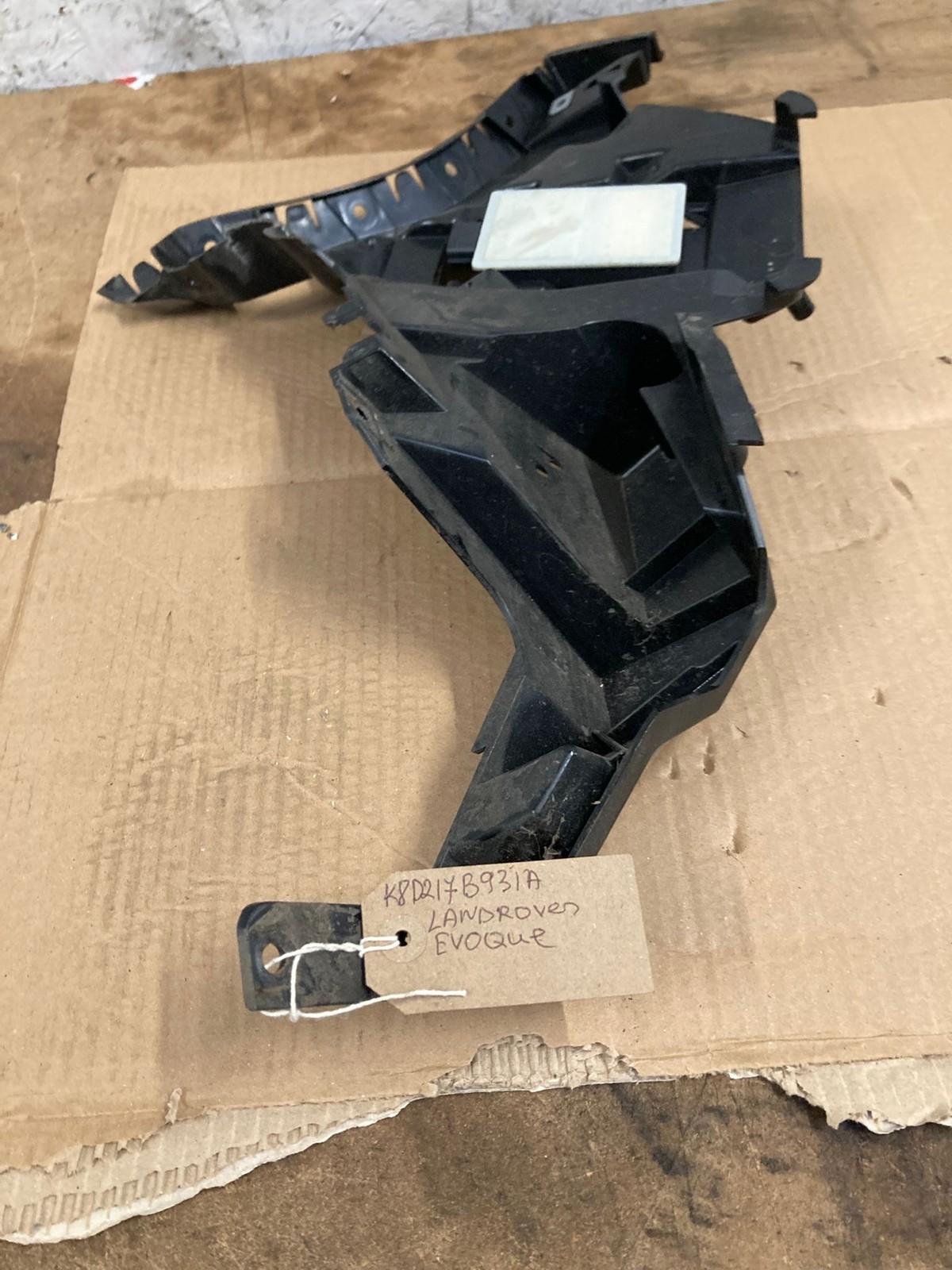 Range Rover Evoque L551 2019–2025 Rear Bumper Mounting Bracket Left K8D217B931A