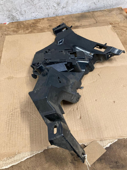 Range Rover Evoque L551 2019–2025 Rear Bumper Mounting Bracket Left K8D217B931A