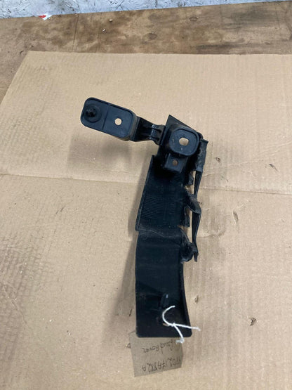 Range Rover Evoque L551 2018–2024 Front Bumper Mounting Bracket K8D217A882A