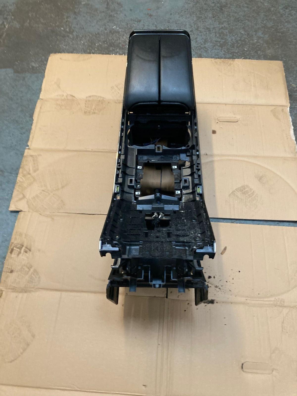 Land Rover Evoque L551 2019-2023 Rear Centre Console Assembly K8D219E786AA