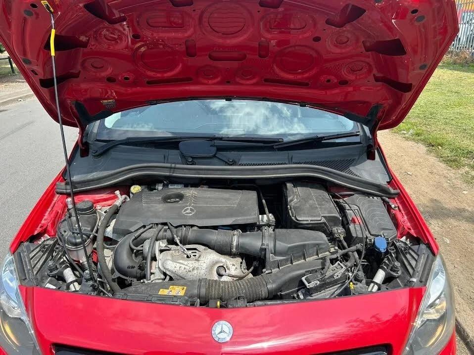 MERCEDES-BENZ B 200 SPORT EXECUTIVE MPV Petrol Part Exchange Welcome