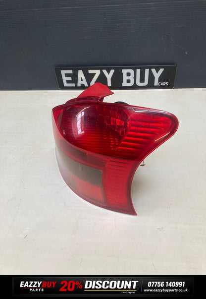 Toyota Yaris MK2 2006-2009 Driver Side Rear Tail Light e131772